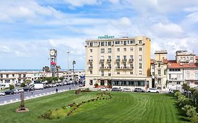 Hotel President